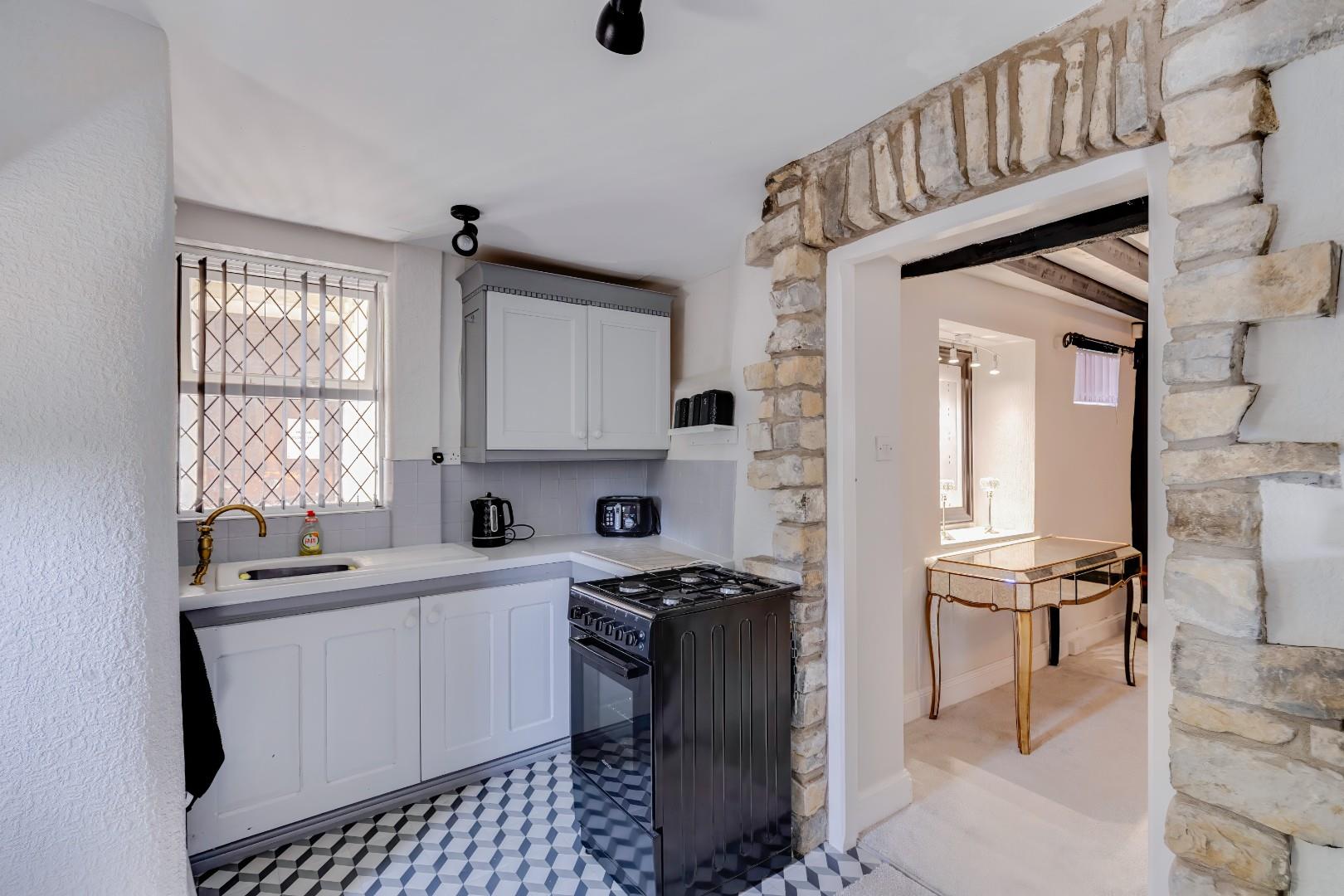 Rhoose Road, Rhoose, Vale of Glamorgan, CF62 3EP
